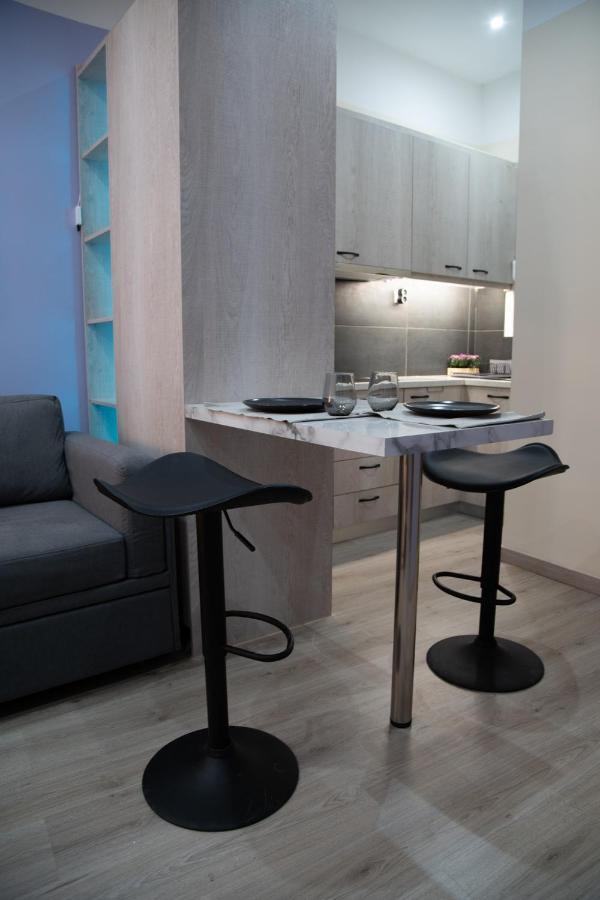 Modern Apartment Downtown Athen Eksteriør billede